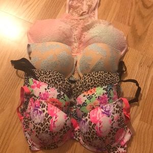 3 bras and 2 bralettes for $30 all together